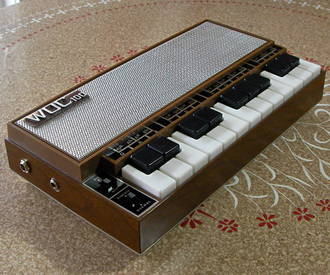 WOC 100 mini electric organ